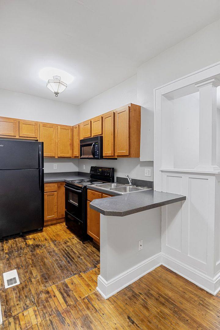 Apartment for rent at 5703 E Washington St #17, Indianapolis, IN 46219