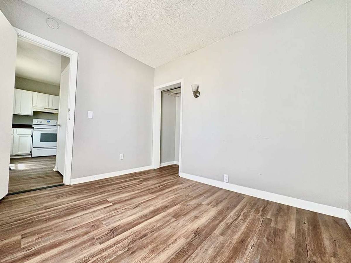 Apartment for rent at 3312 Mishawaka Ave, South Bend, IN 46615