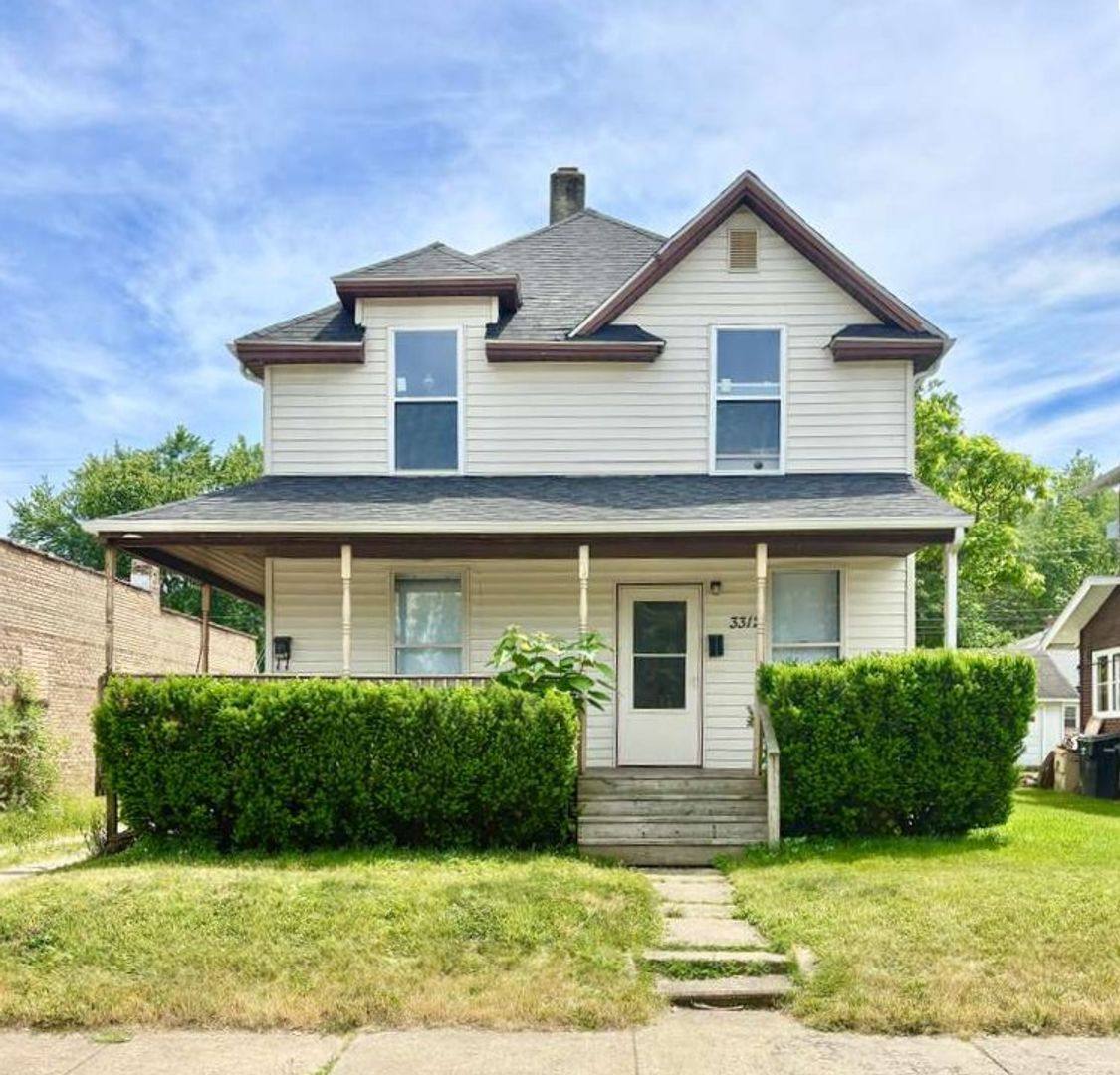 Apartment for rent at 3312 Mishawaka Ave, South Bend, IN 46615