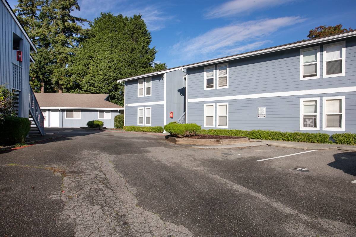 Apartment for rent at 2728 W Maplewood Ave, Bellingham, WA 98225
