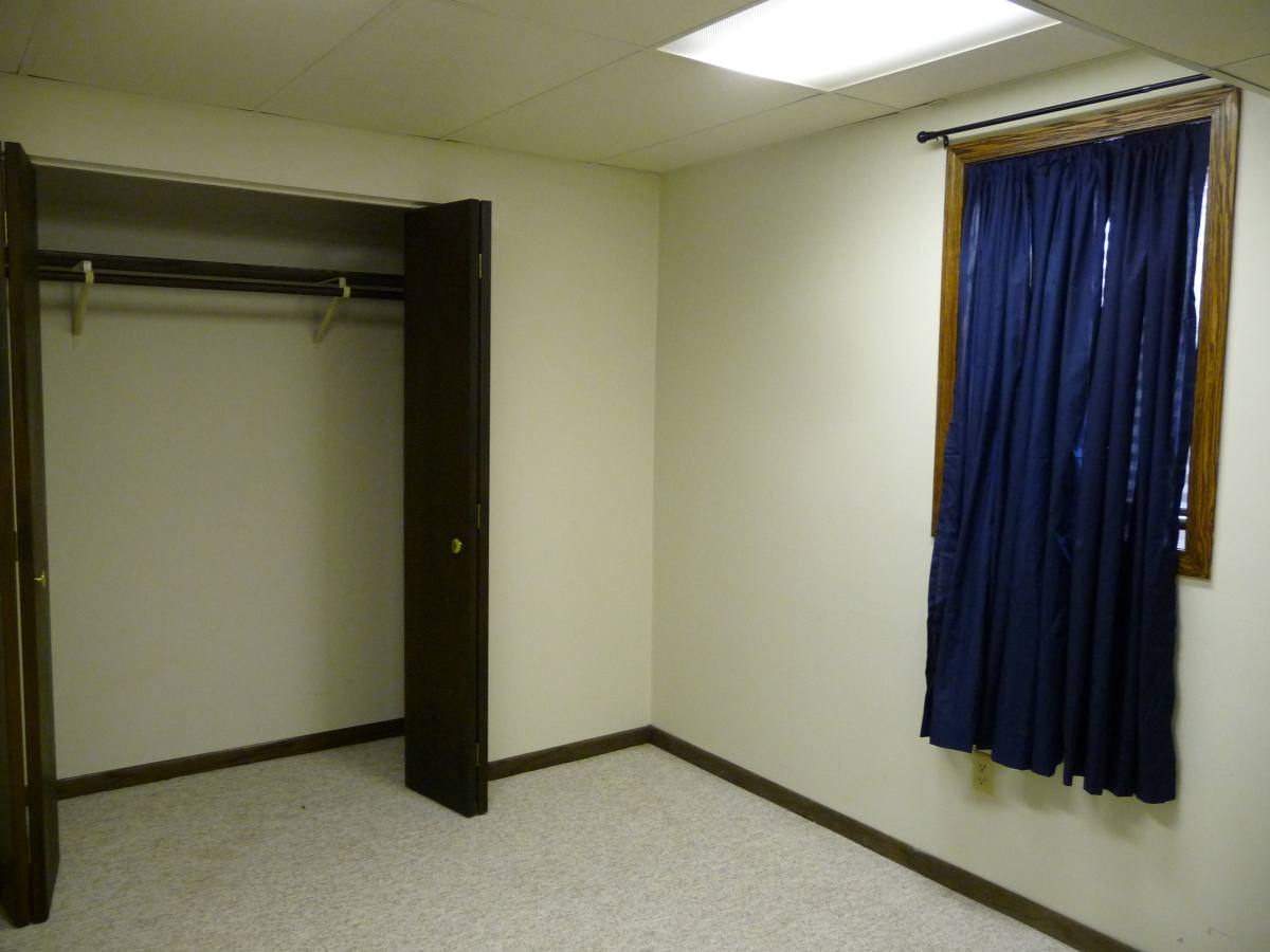 House for rent at 1047 Tyler St, Shakopee, MN 55379