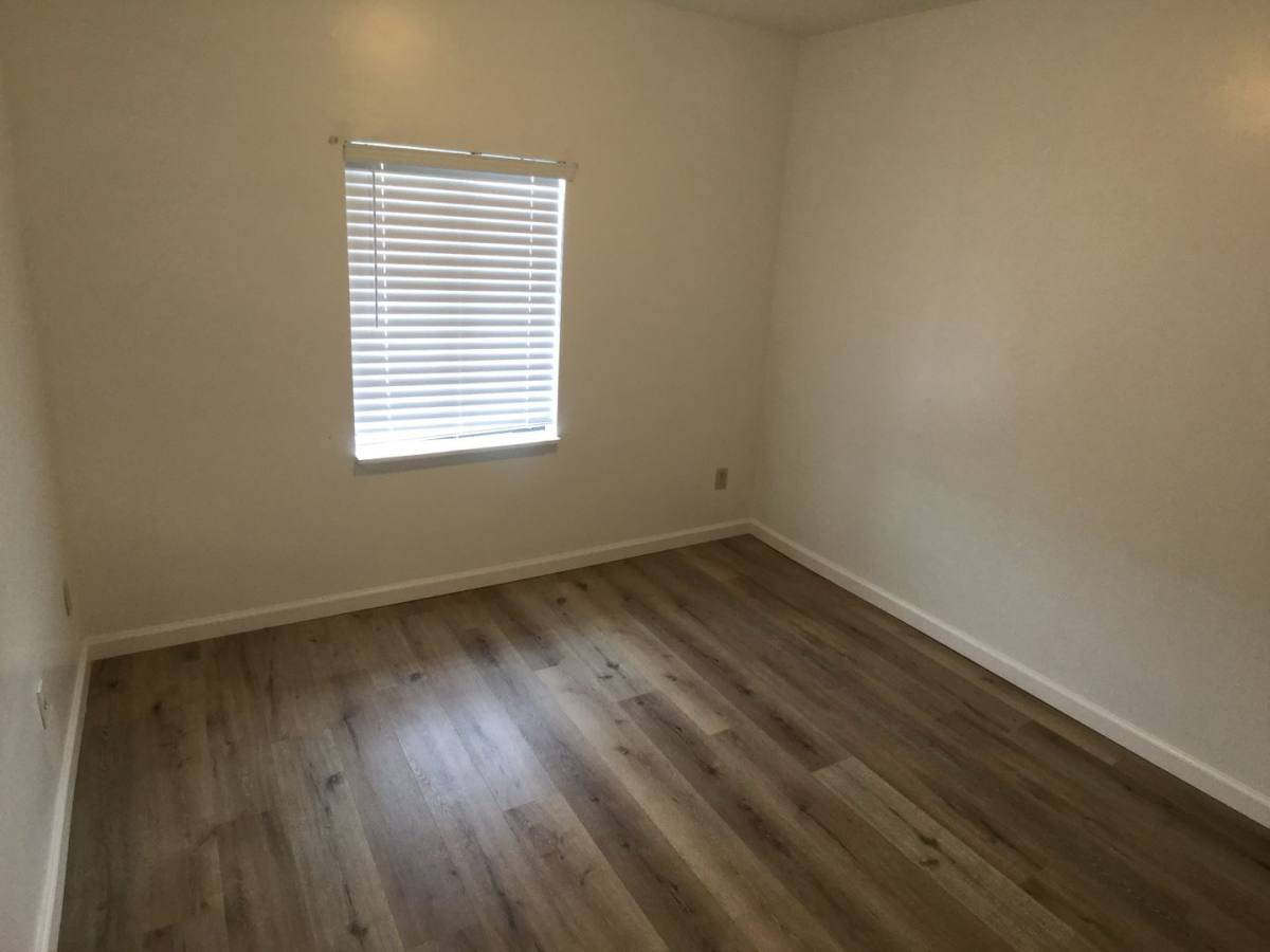 Apartment for rent at 1407 Pickett St, Radford, VA 24141
