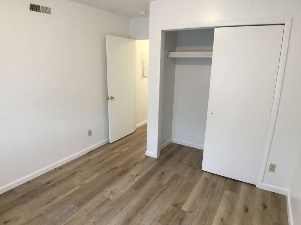 Apartment for rent at 1407 Pickett St, Radford, VA 24141