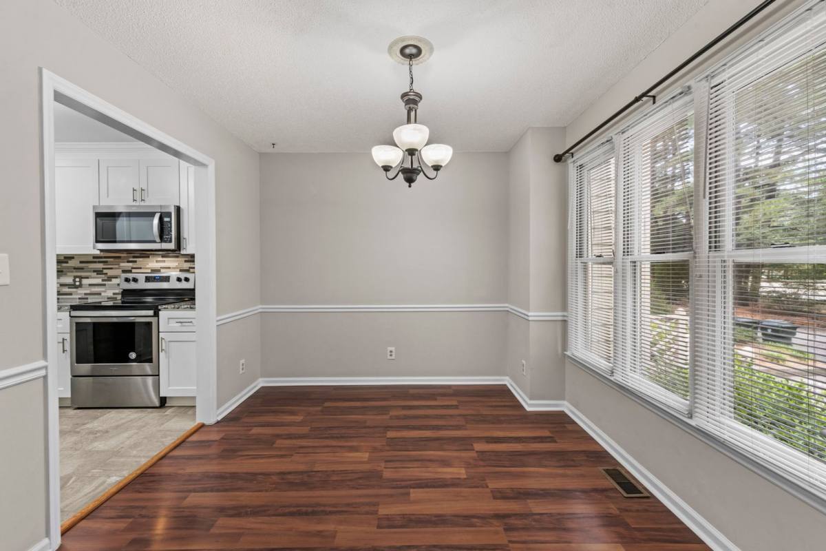 5624 Darrow Dr, Raleigh, NC 27612 - Townhouse for Rent - Image 3