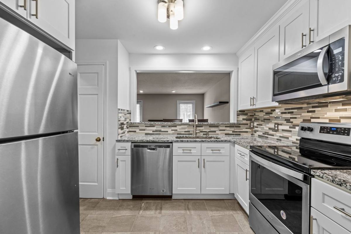 5624 Darrow Dr, Raleigh, NC 27612 - Townhouse for Rent - Image 4