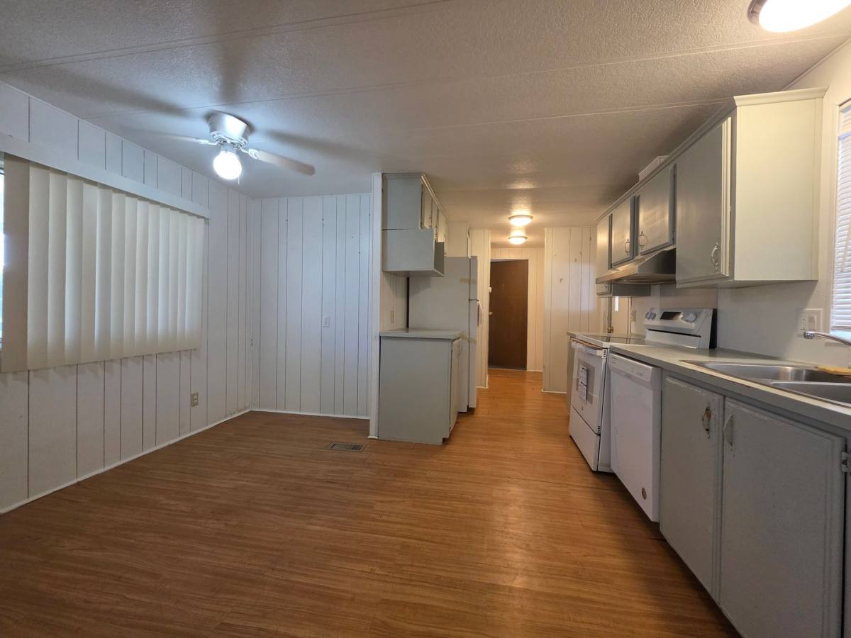House for rent at 546 Roadrunner Dr, Bullhead City, AZ 86442
