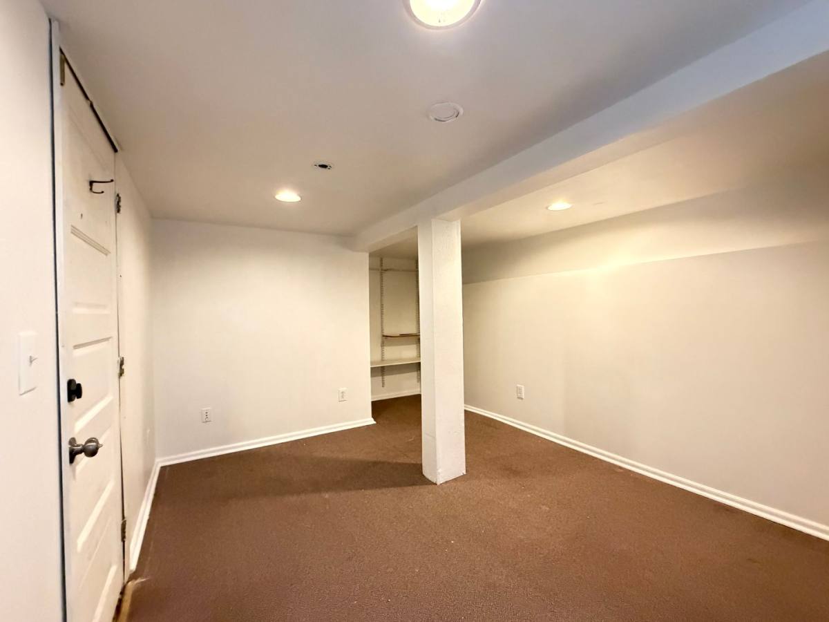 Apartment for rent at 4017 5th Ave NE, Seattle, WA 98105