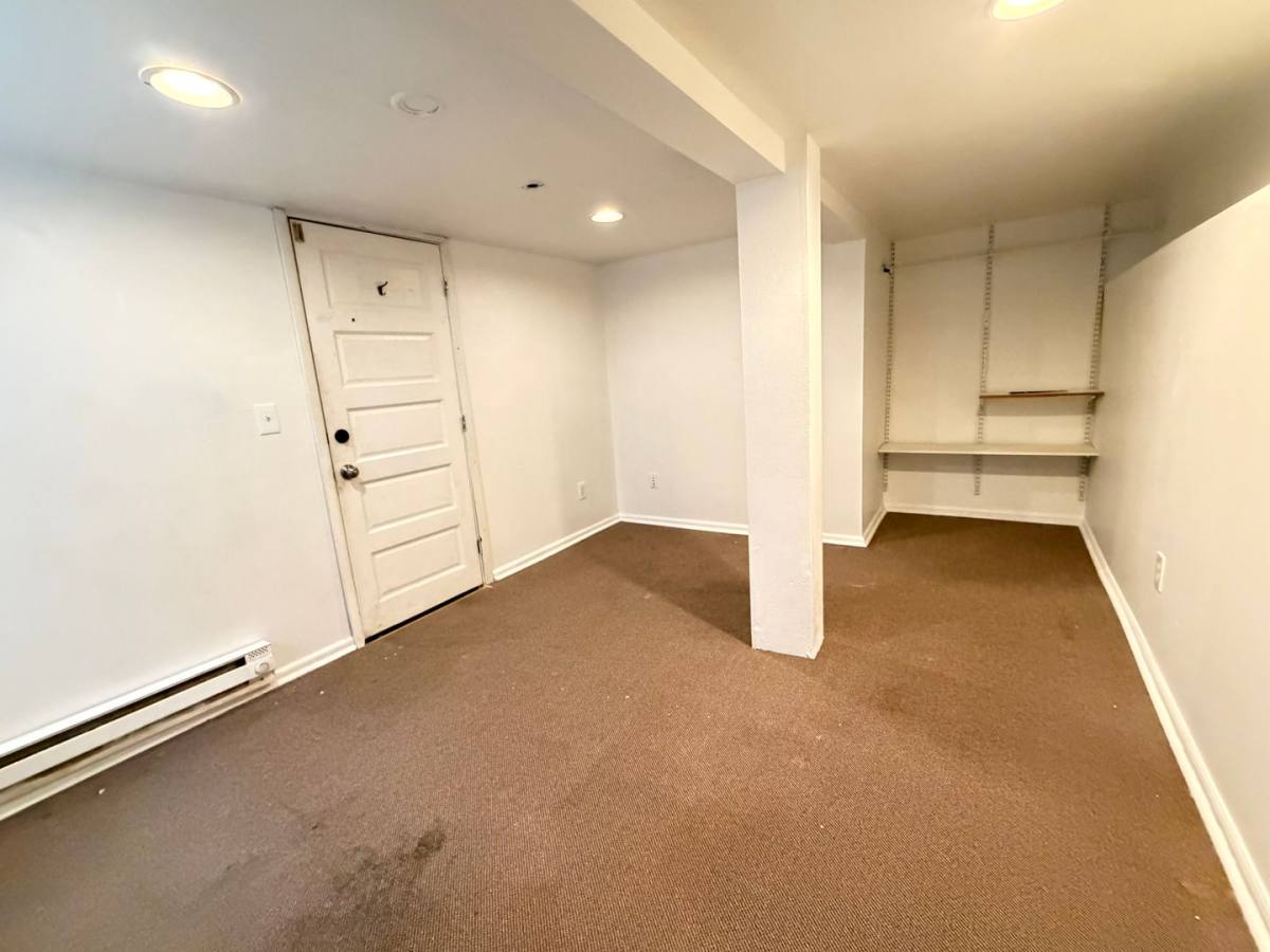 Apartment for rent at 4017 5th Ave NE, Seattle, WA 98105
