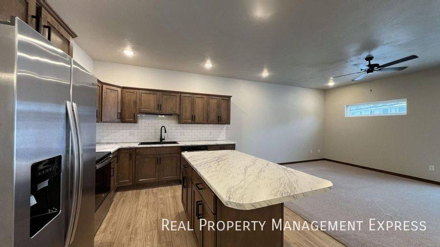 Townhouse for rent at 2415 E Copalis Place, Sioux Falls, SD 57108