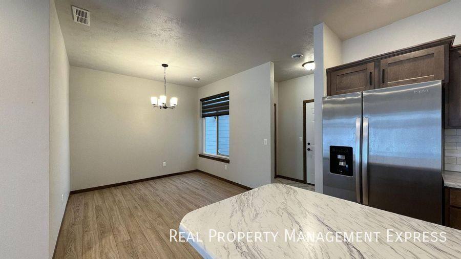 Townhouse for rent at 2415 E Copalis Place, Sioux Falls, SD 57108