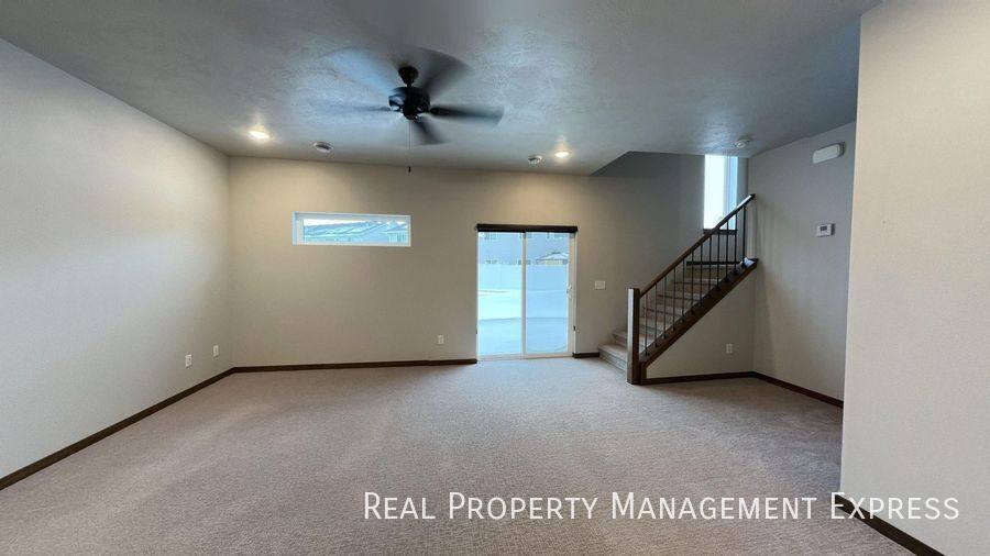Townhouse for rent at 2415 E Copalis Place, Sioux Falls, SD 57108