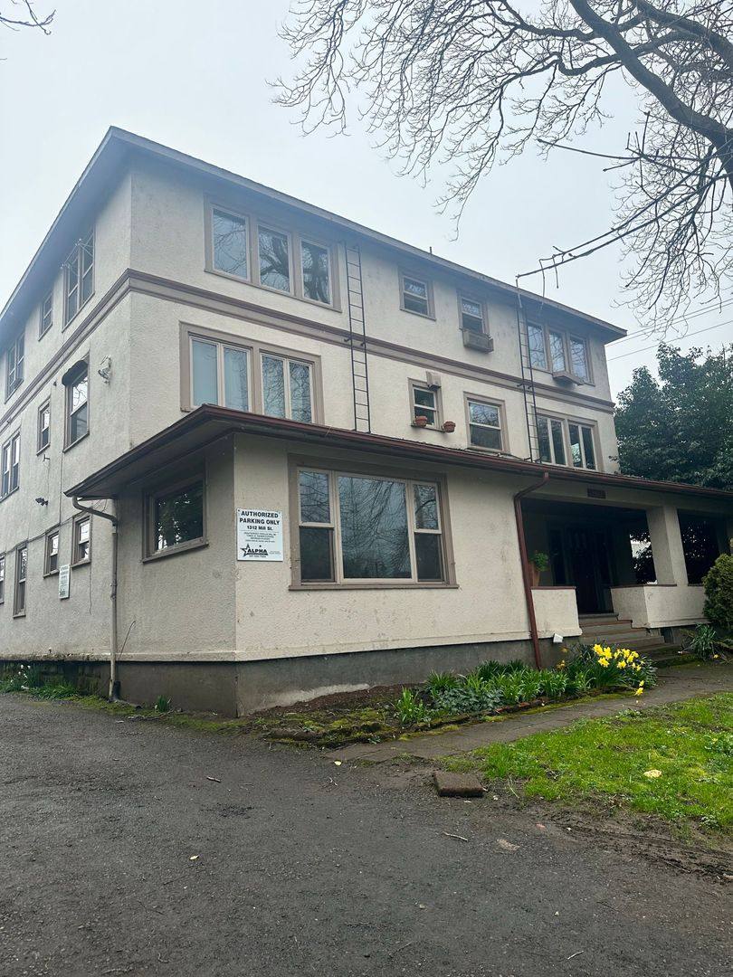 Apartment for rent at 1312 Mill St, Eugene, OR 97401