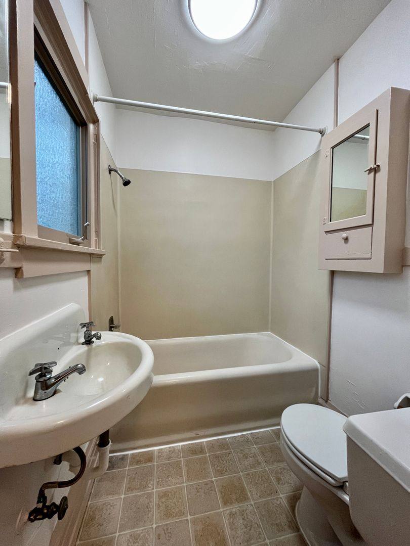 Apartment for rent at 1312 Mill St, Eugene, OR 97401