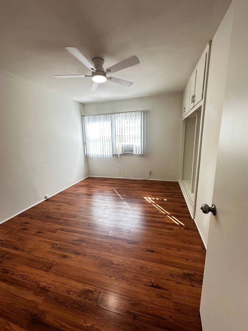 Apartment for rent at 1049 Allen Ave; 1051 Ave, Glendale, CA 91202