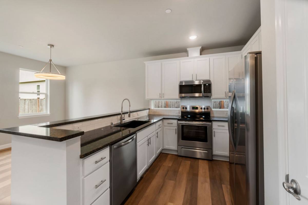 Townhouse for rent at 11725 -11727 4th Ave E, Tacoma, WA 98445