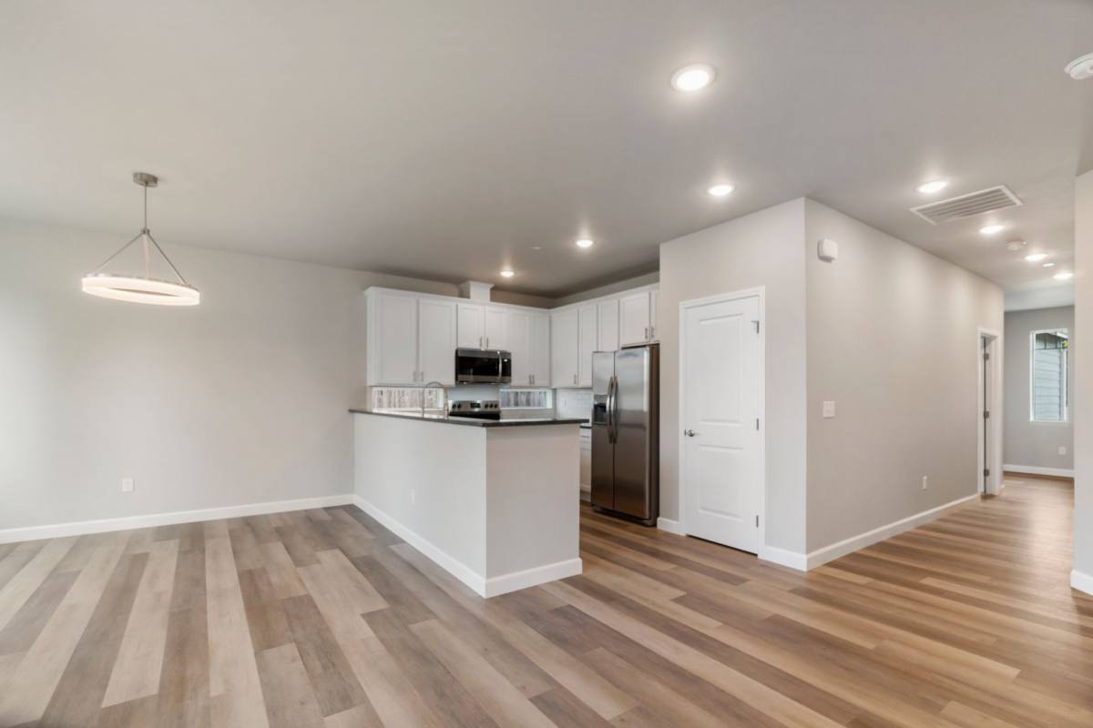 Townhouse for rent at 11725 -11727 4th Ave E, Tacoma, WA 98445