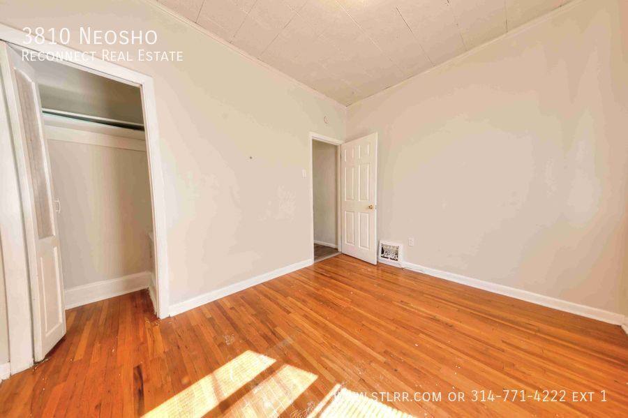 House for rent at 3810 Neosho, Saint Louis, MO 63116