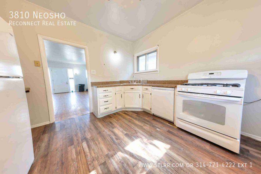 House for rent at 3810 Neosho, Saint Louis, MO 63116