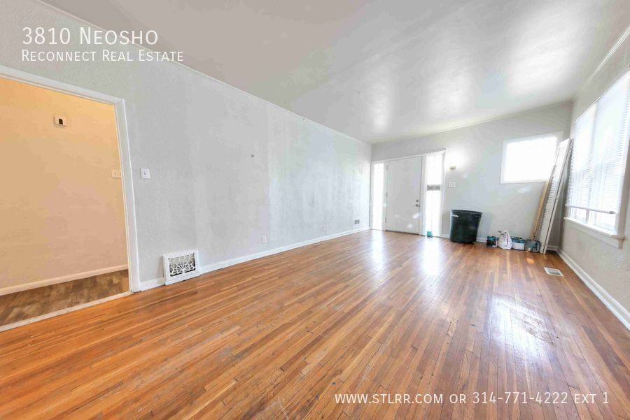 House for rent at 3810 Neosho, Saint Louis, MO 63116