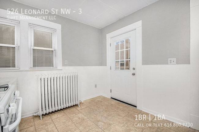 House for rent at 526 Leonard St NW #3, Grand Rapids, MI 49504