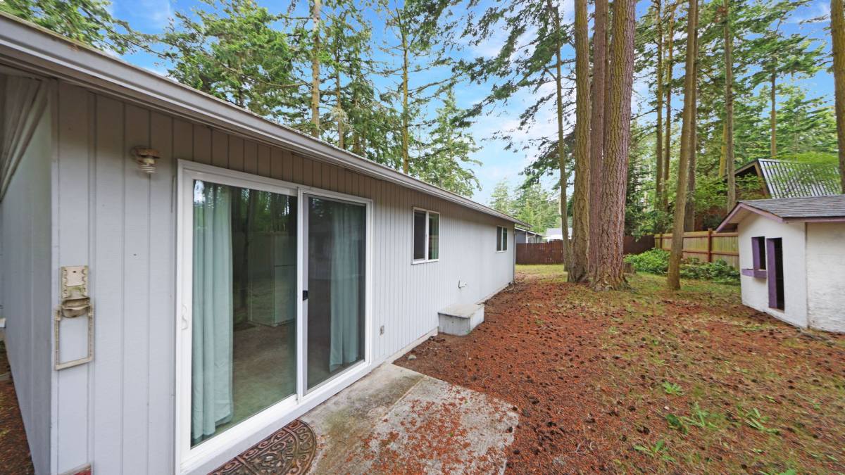 House for rent at 2528 Libbey Rd, Coupeville, WA 98239