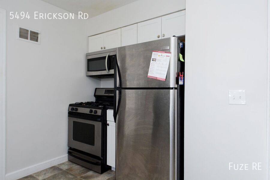 House for rent at 5494 Erickson Rd, Saint Paul, MN 55112