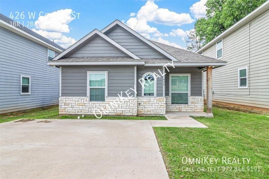 House for rent at 426 W Coffin St, Denison, TX 75020