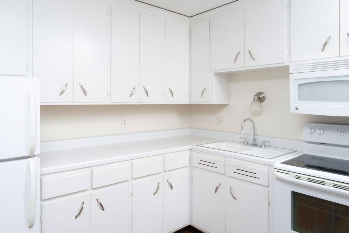 Apartment for rent at 101 Peavey Lane, Wayzata, MN 55391