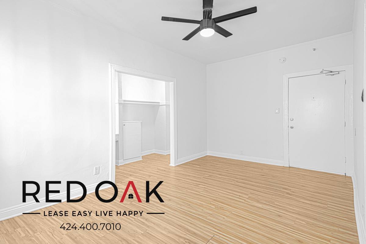 Apartment for rent at 1839 W 12th St #304, Los Angeles, CA 90006