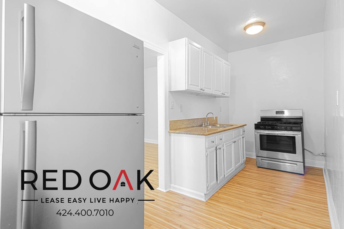 Apartment for rent at 1839 W 12th St #304, Los Angeles, CA 90006