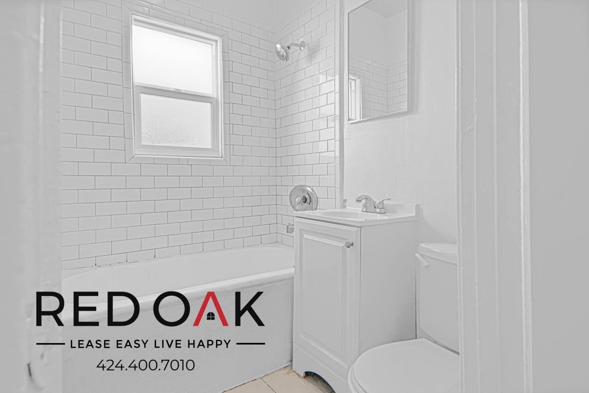 Apartment for rent at 1839 W 12th St #304, Los Angeles, CA 90006