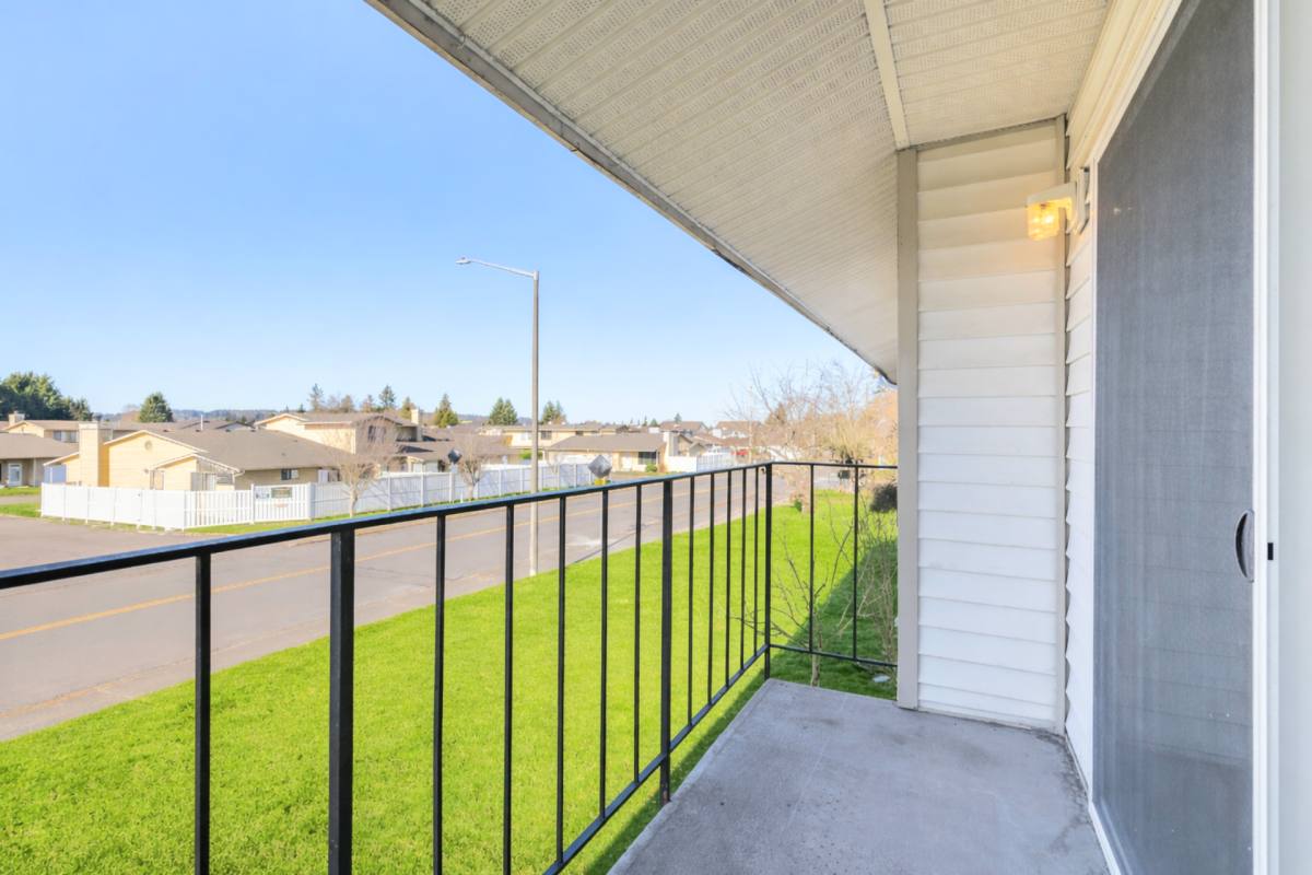 Apartment for rent at 1936 F St SE, Auburn, WA 98002