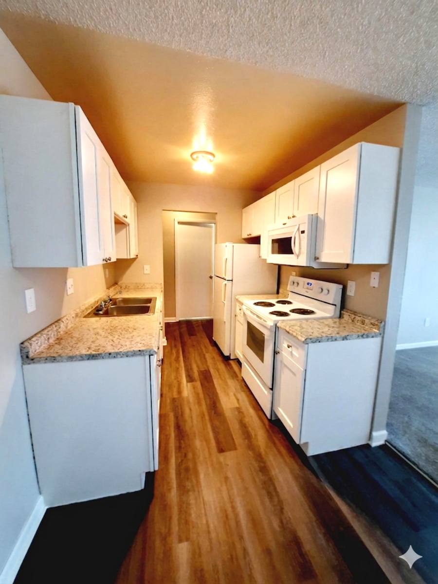 Apartment for rent at 1936 F St SE, Auburn, WA 98002