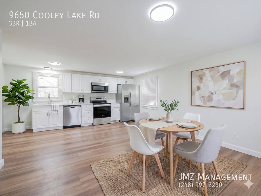 House for rent at 9650 Cooley Lake Rd, White Lake, MI 48386