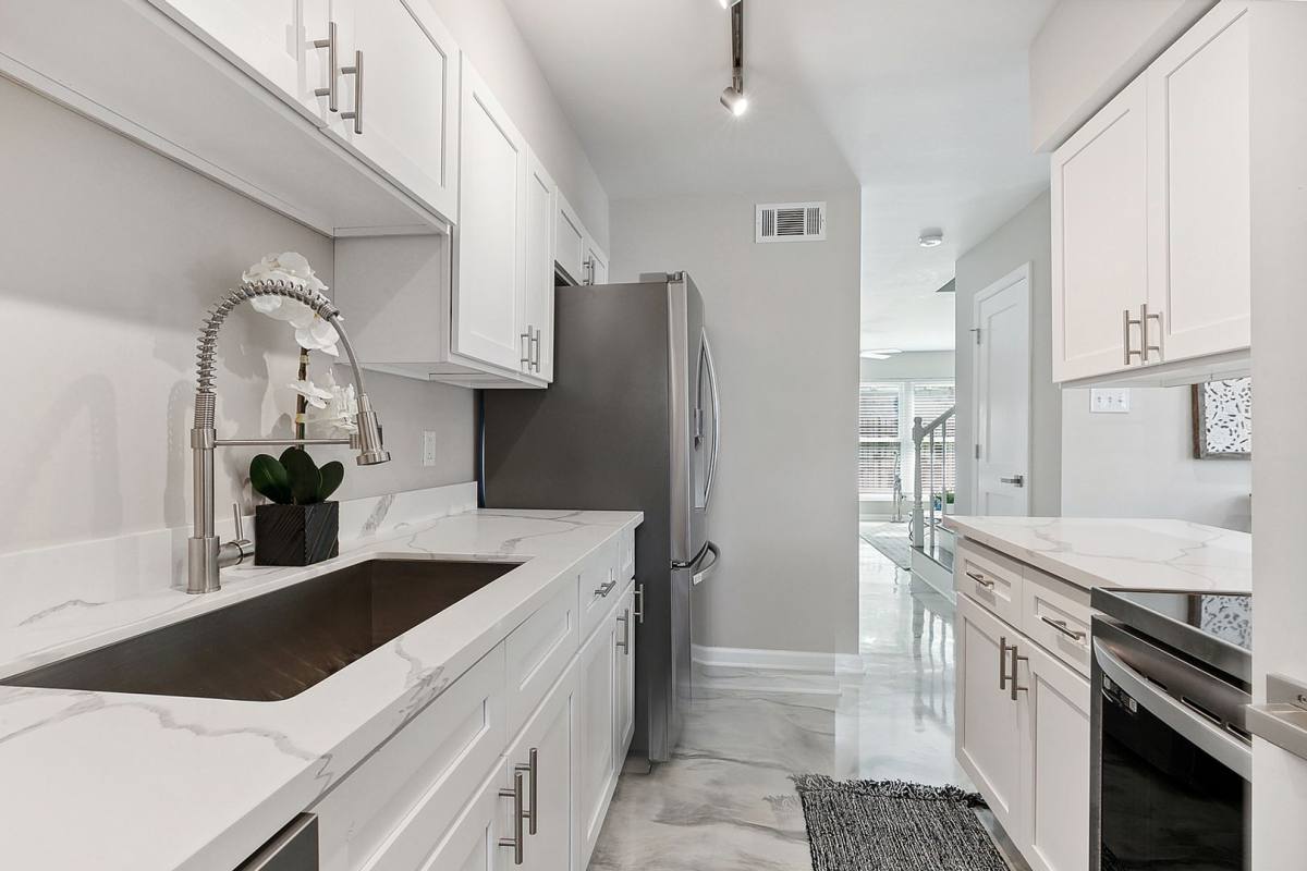Townhouse for rent at 417-D Sugar Pine St, La Place, LA 70068