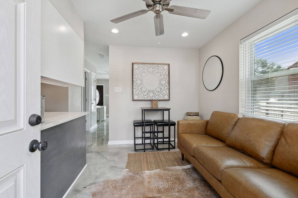 Townhouse for rent at 417-D Sugar Pine St, La Place, LA 70068
