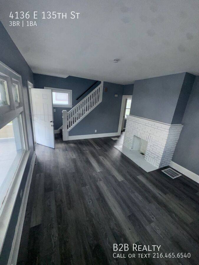 Apartment for rent at 4136 E 135th St, Cleveland, OH 44105