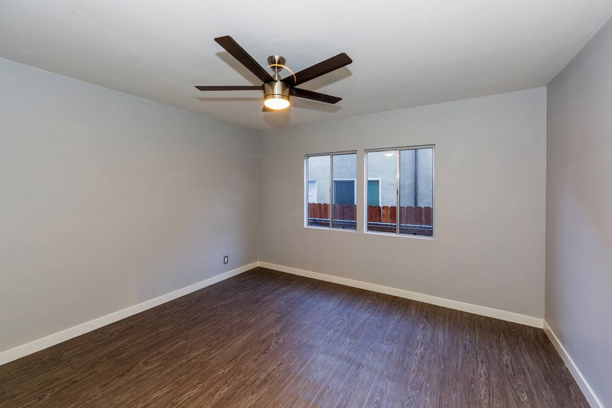 Apartment for rent at 1600-1602 Cedar Ave, Long Beach, CA 90813