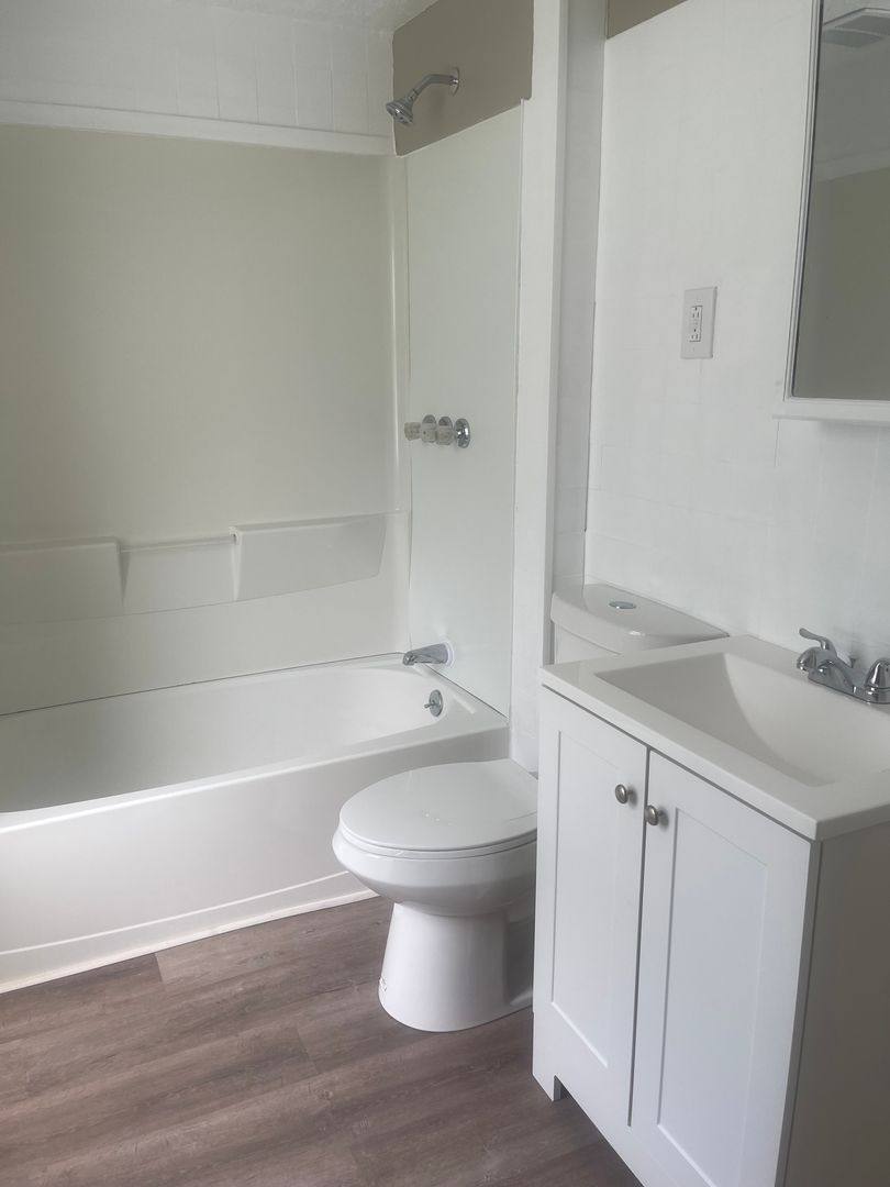 Apartment for rent at 13623 Bennington Ave, Cleveland, OH 44135