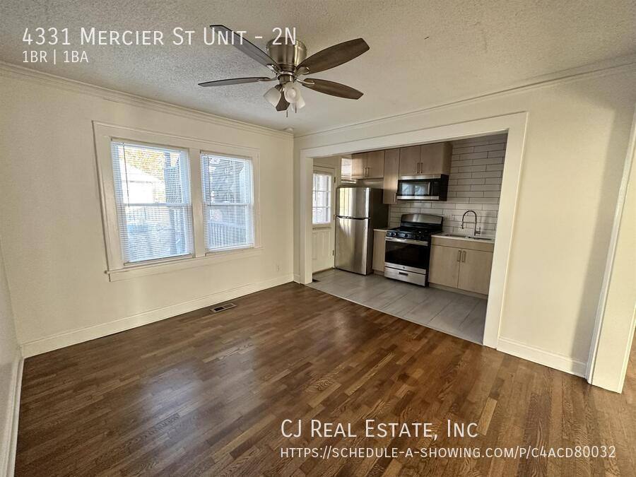 Apartment for rent at 4331 Mercier St #2N, Kansas City, MO 64111