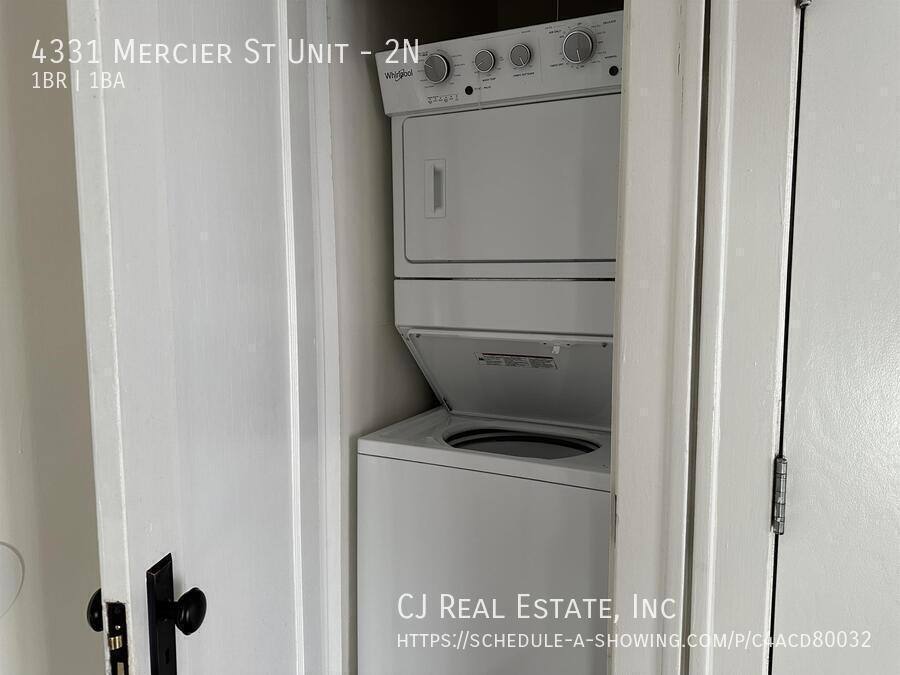 Apartment for rent at 4331 Mercier St #2N, Kansas City, MO 64111
