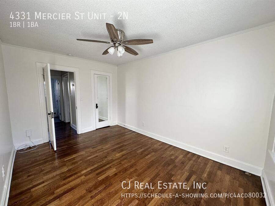 Apartment for rent at 4331 Mercier St #2N, Kansas City, MO 64111