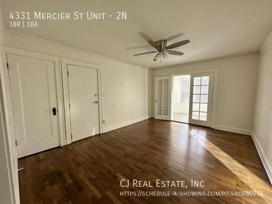 Apartment for rent at 4331 Mercier St #2N, Kansas City, MO 64111