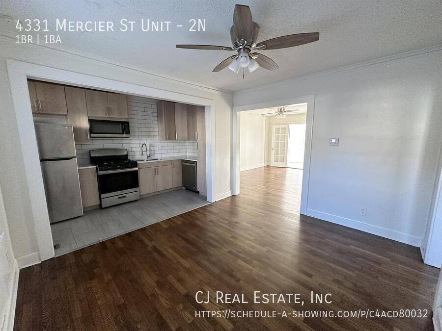 Apartment for rent at 4331 Mercier St #2N, Kansas City, MO 64111