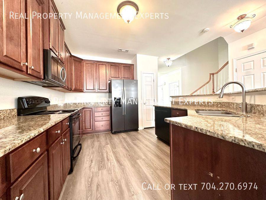 Townhouse for rent at 16810 Hugh Torance Parkway, Huntersville, NC 28078