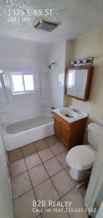 House for rent at 1375 E 89 St, Cleveland, OH 44106