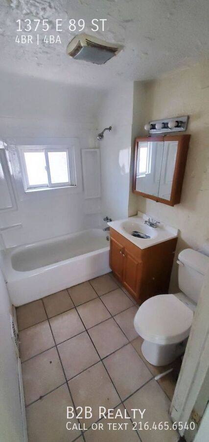 House for rent at 1375 E 89 St, Cleveland, OH 44106