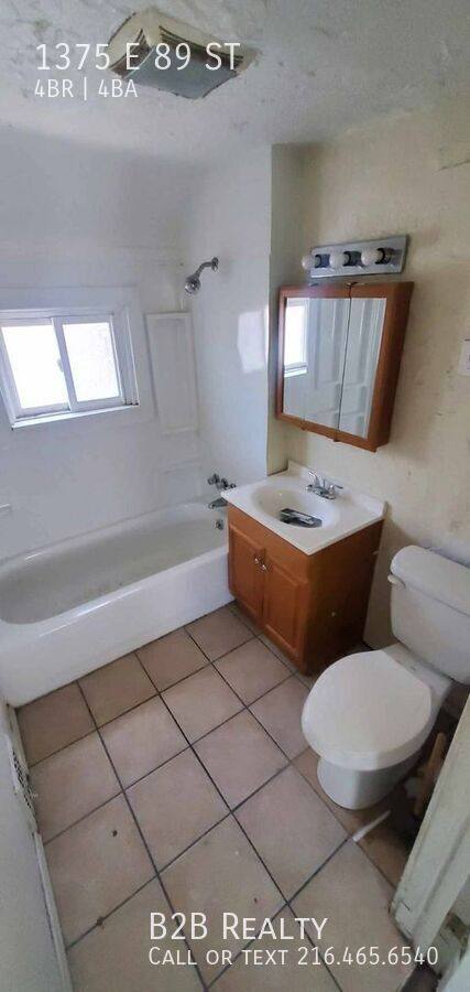 House for rent at 1375 E 89 St, Cleveland, OH 44106