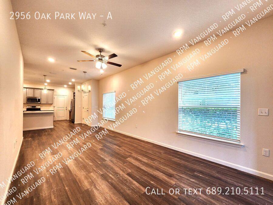 Townhouse for rent at 2956 Oak Park Way #A, Orlando, FL 32822