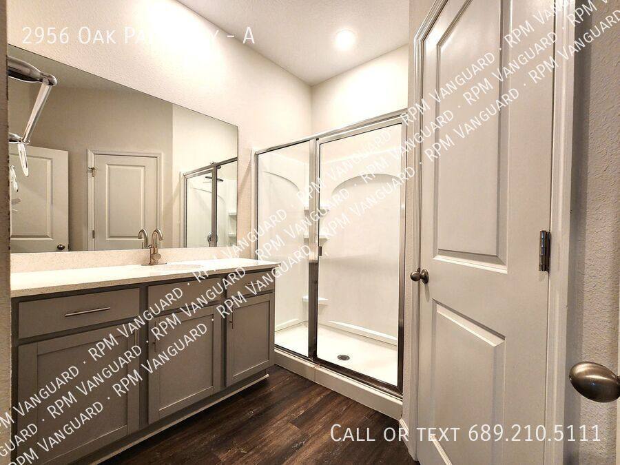 Townhouse for rent at 2956 Oak Park Way #A, Orlando, FL 32822
